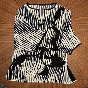 Josie Natori silk/cotton tunic. Navy & White. Size medium.